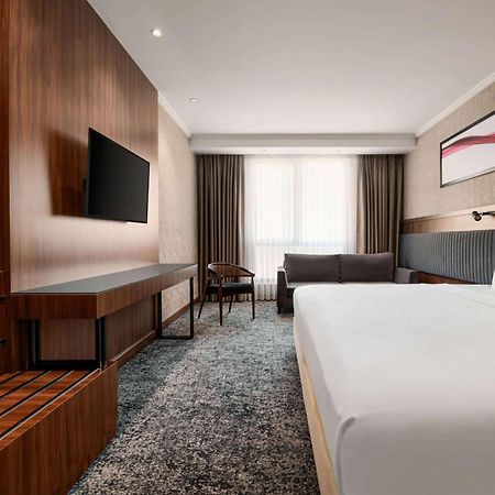 Ramada By Wyndham Gaziantep Hotel Exterior photo