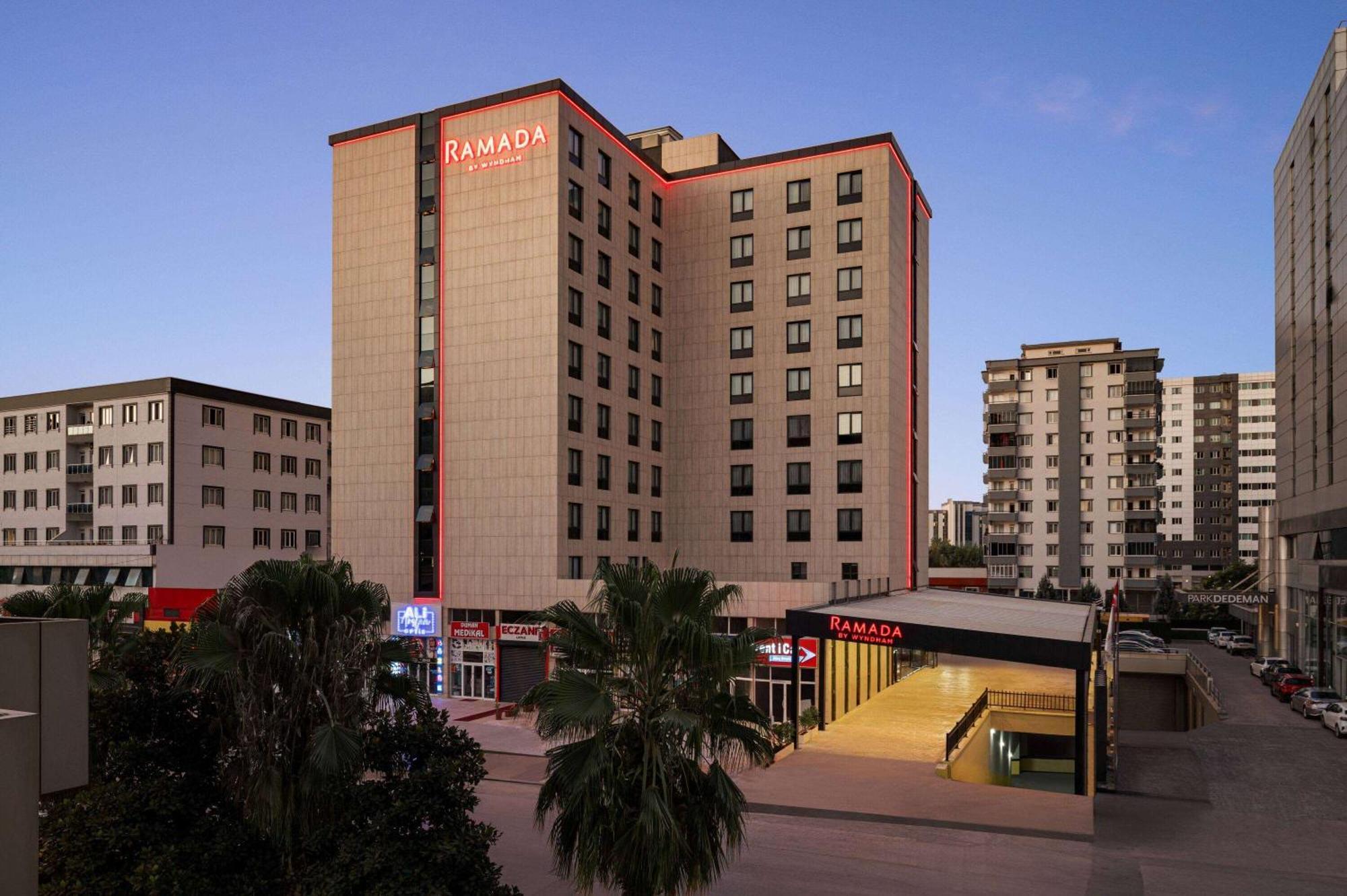 Ramada By Wyndham Gaziantep Hotel Exterior photo