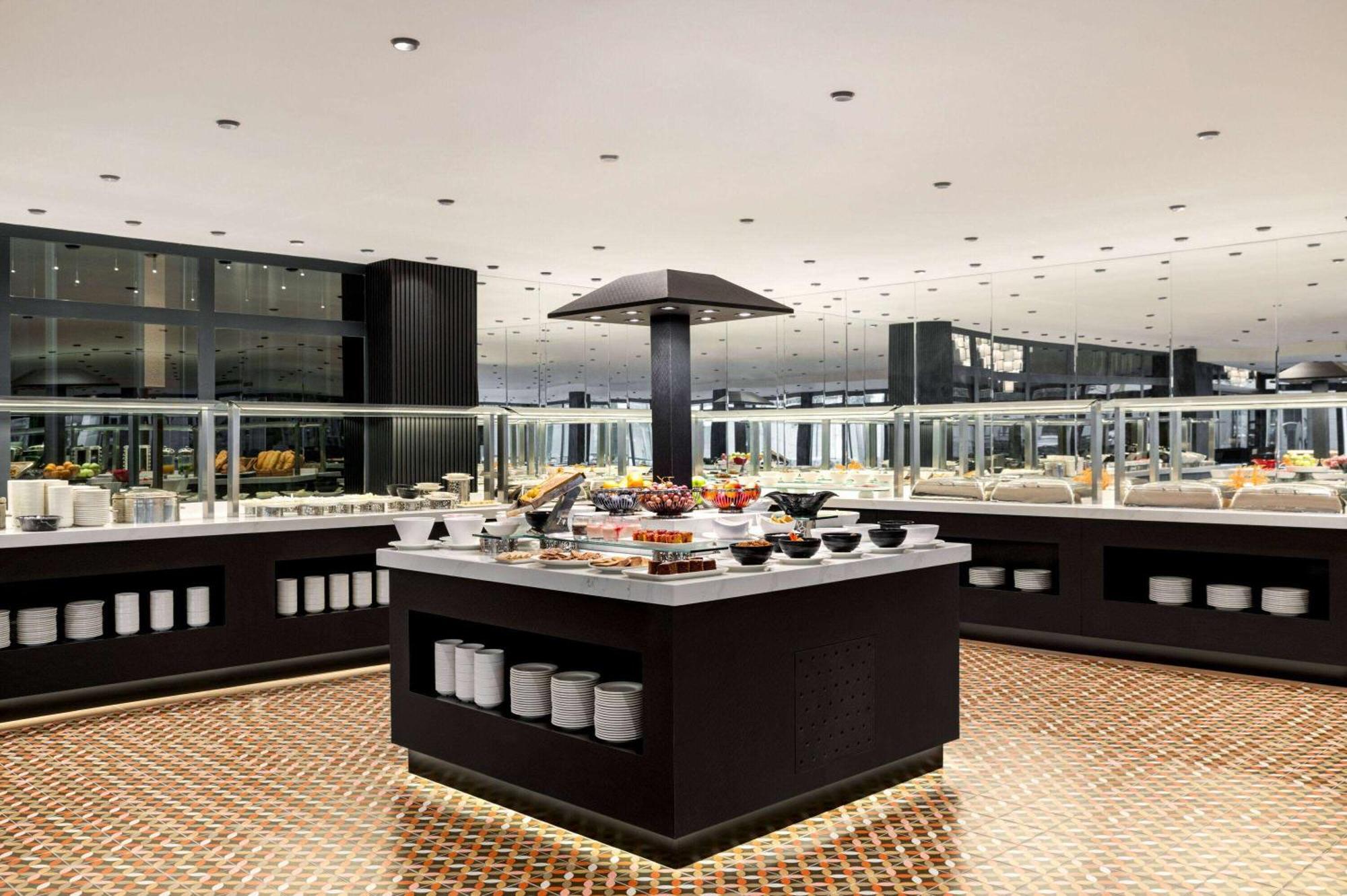 Ramada By Wyndham Gaziantep Hotel Exterior photo