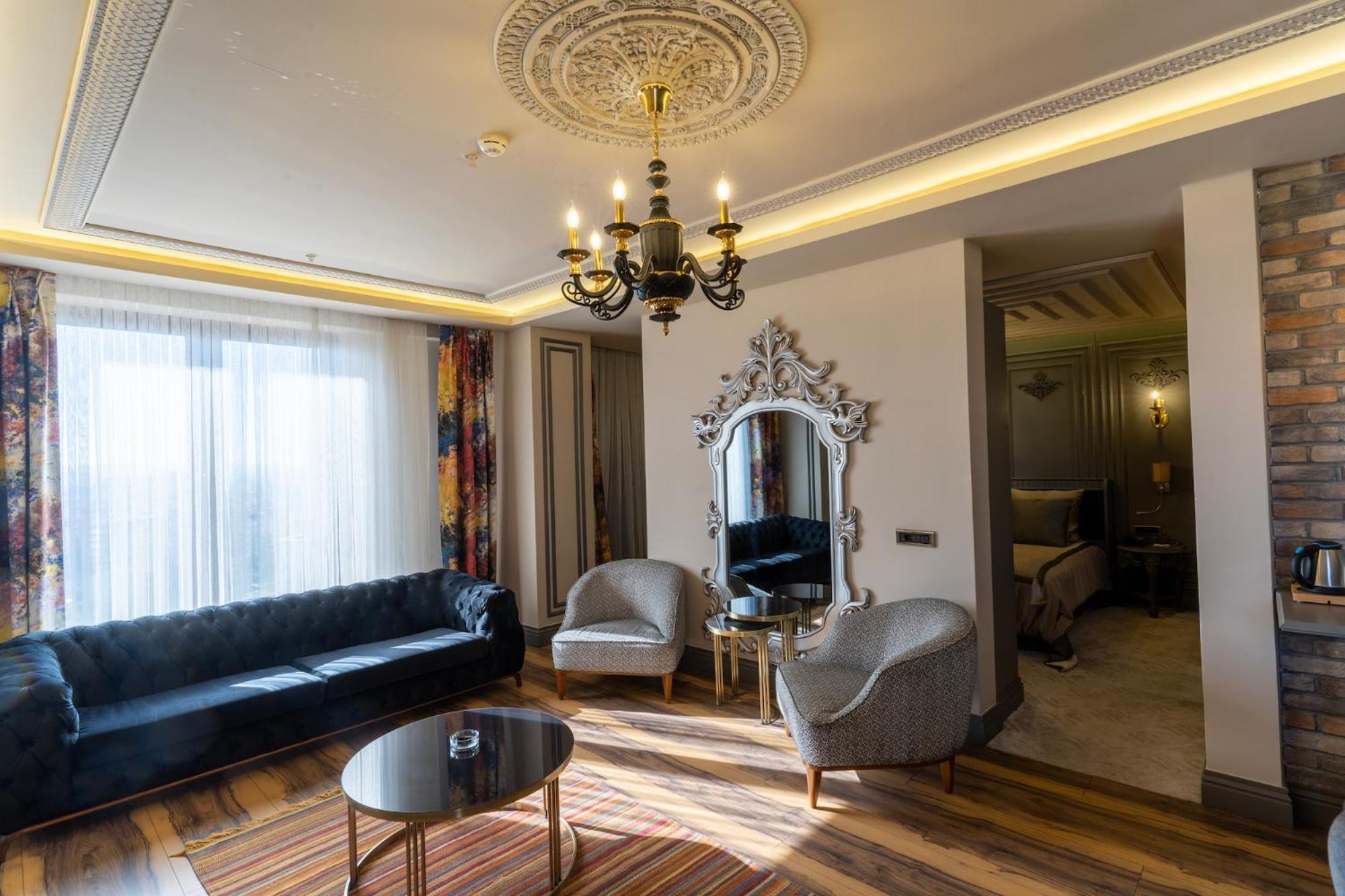 Ramada By Wyndham Gaziantep Hotel Exterior photo